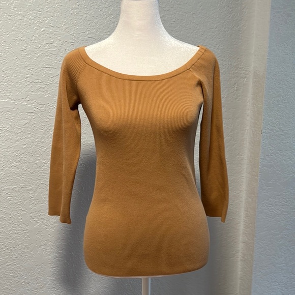 Michael Kors Collection Tops - Michael Kors off shoulder Top